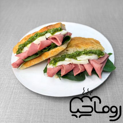 ساندویچ بیکن گوساله و پنیر در روماچیا